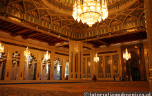 W meczecie sułtana - największa świątynia w Omanie